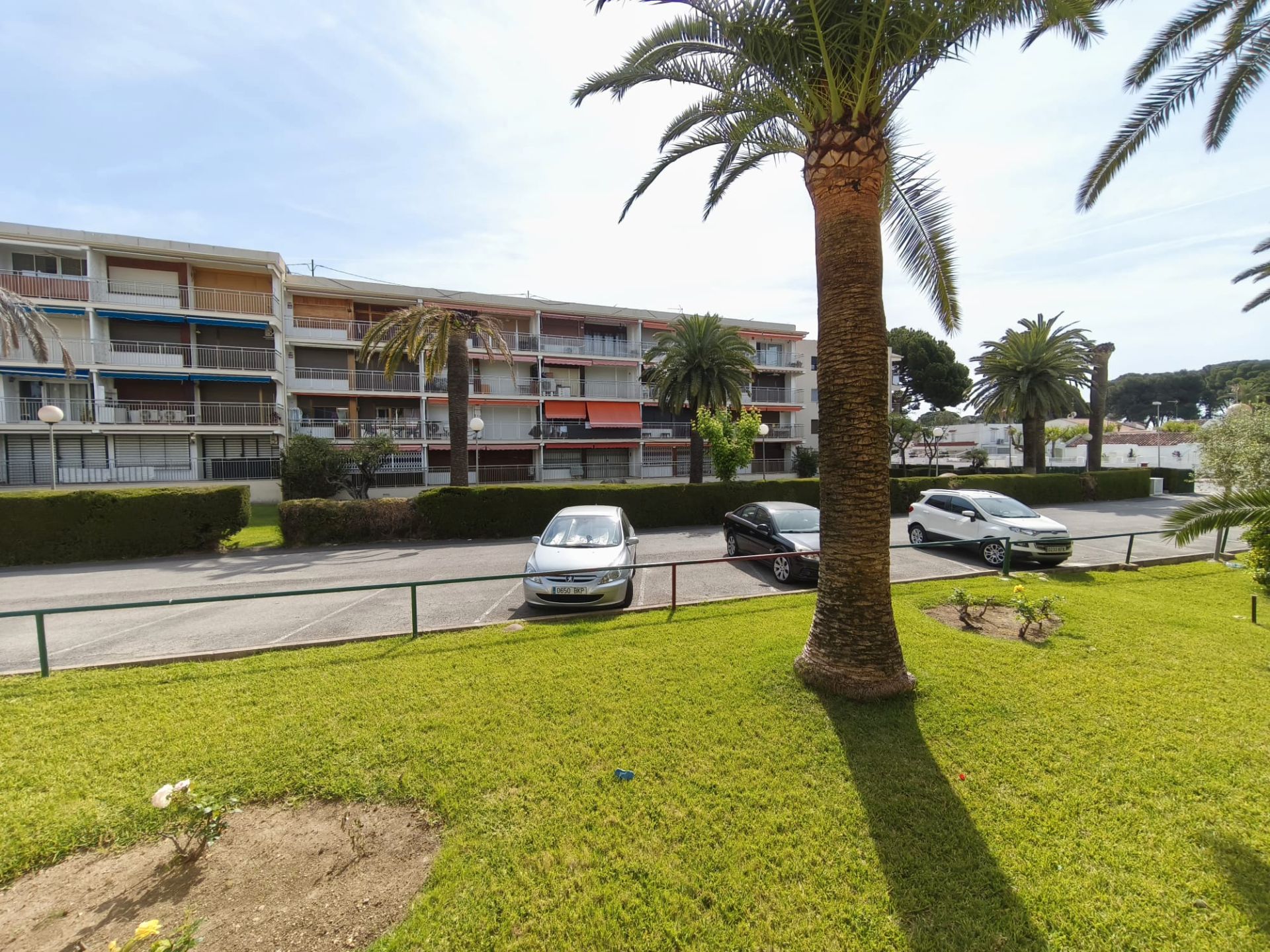 Vista exterior de Apartamento en venta en Cambrils con Terraza, Amueblado y Horno