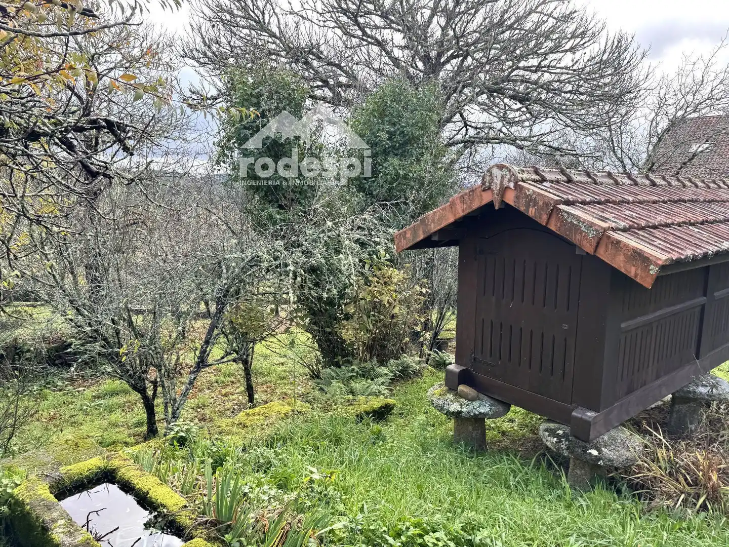 Houses for sale in A Cañiza    with Heating, Storage room and Furnished