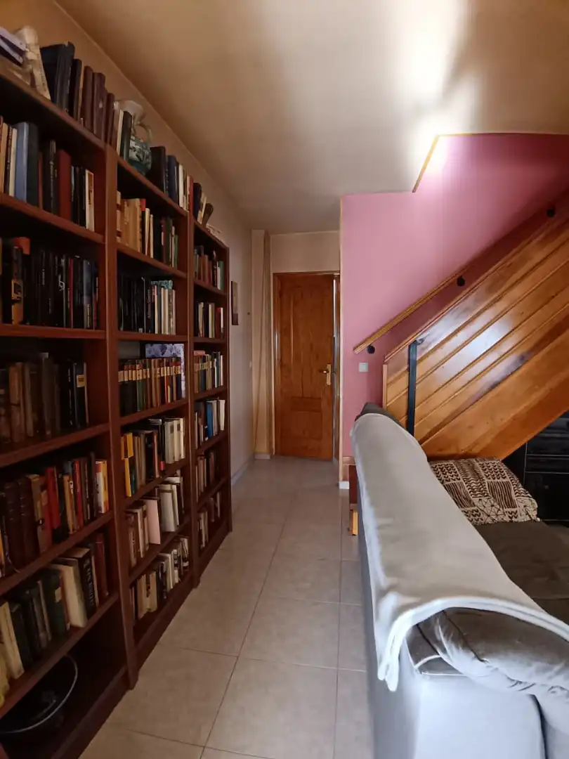 Casa o xalet en venda en Navaluenga amb Jardí privat, Terrassa i Moblat