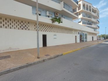 Local comercial en alquiler en Almerimar