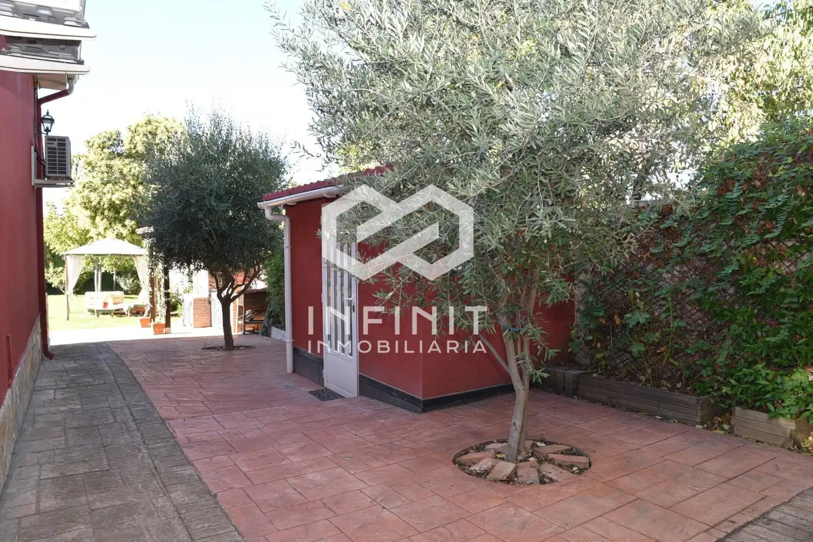 Garden of Houses for sale in Ribatejada, Madrid