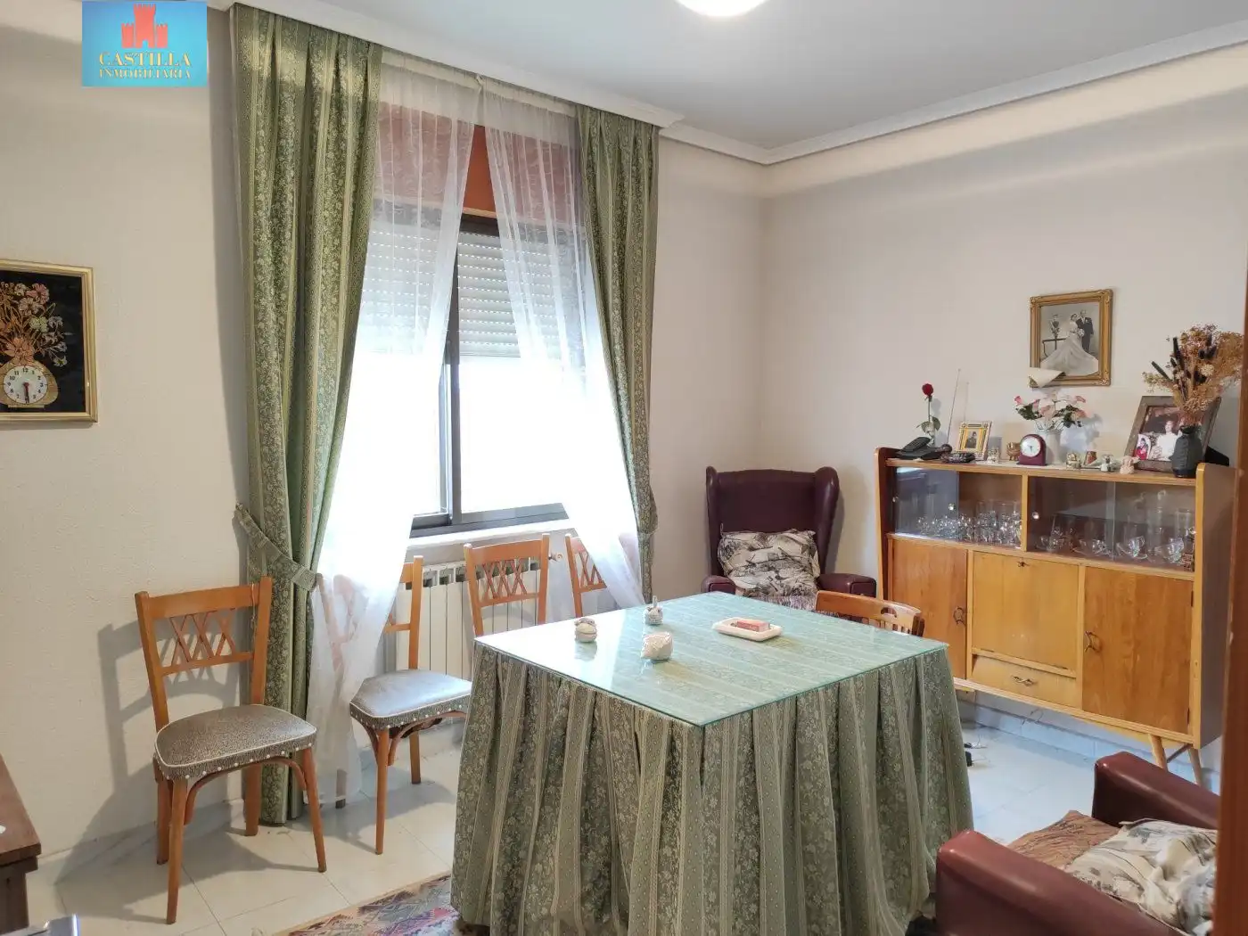Comedor de Casa o chalet en venta en Velayos con Terraza, Trastero y Amueblado