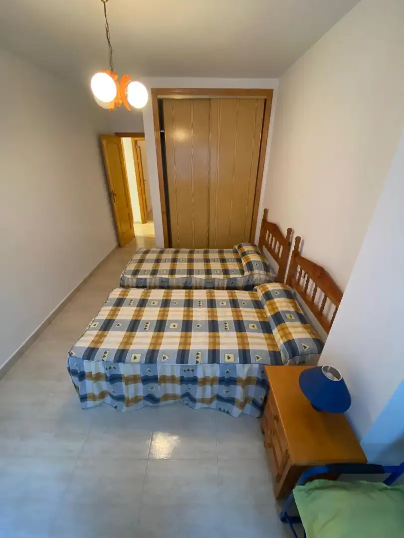 Piso de alquiler en Calle CAMPOAMOR, 99, Los Cuarteros