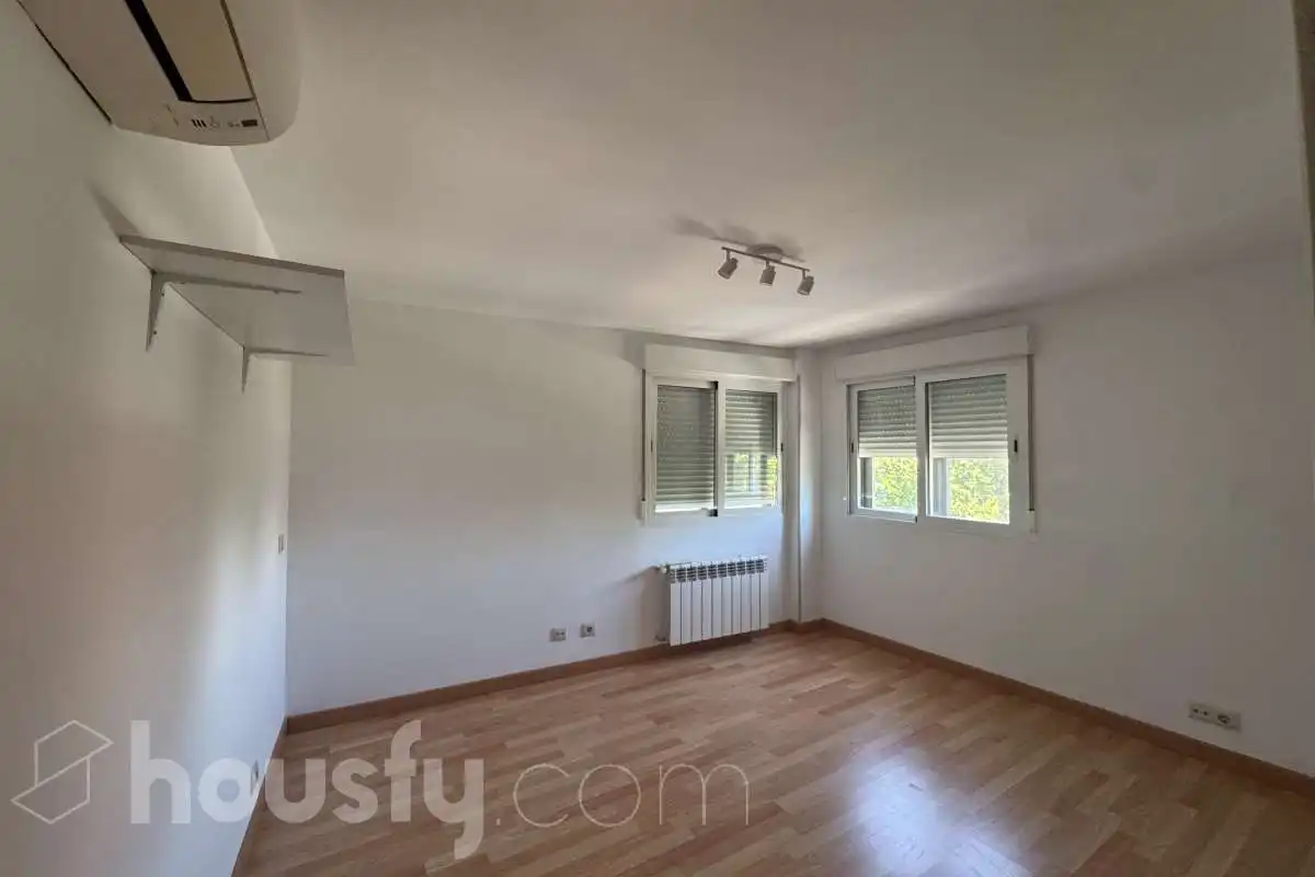 Flat for rent in Avenida de Madrid, Santa Bárbara - La Zaporra