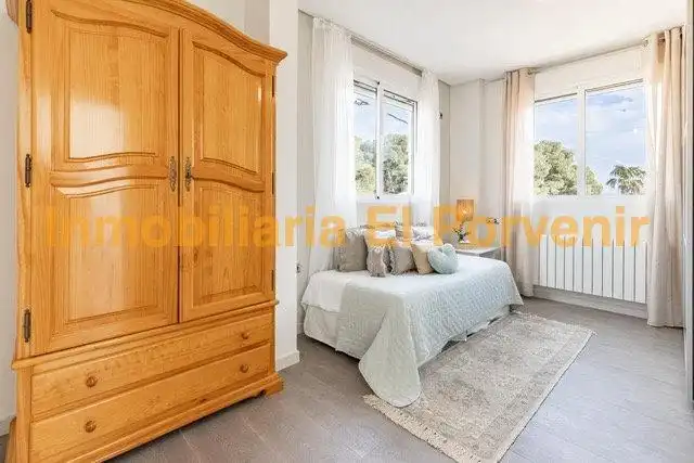 Bedroom of Houses for sale in Torrent  with Air Conditioner, Heating and Private garden