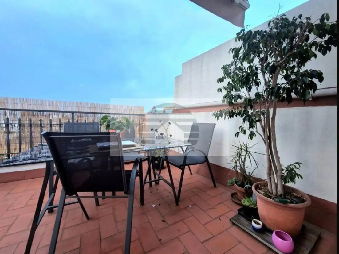 Terrasse von Wohnung zum Verkauf in  Barcelona Capital mit Klimaanlage und Terrasse