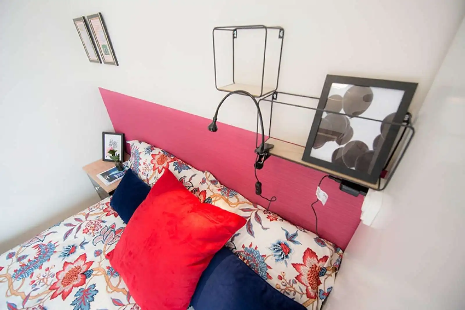 Bedroom of Flat for share in Bilbao   with Air Conditioner, Heating and Terrace