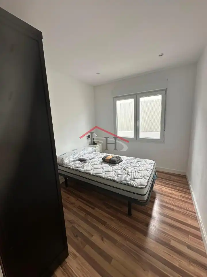 Habitación de Piso en venta en León Capital  con Calefacción, Parquet y Terraza