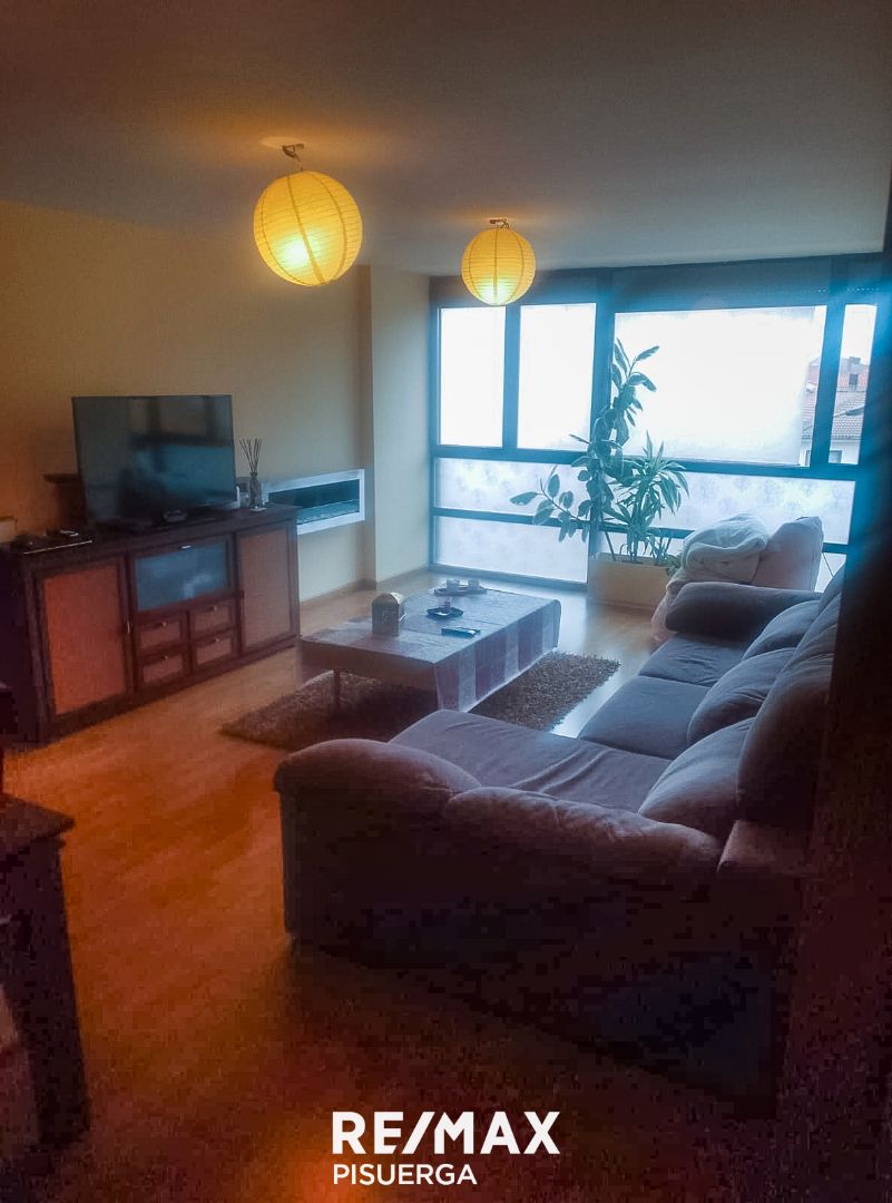 Living room of Flat for sale in Cabezón de Pisuerga  with Heating and Parquet flooring
