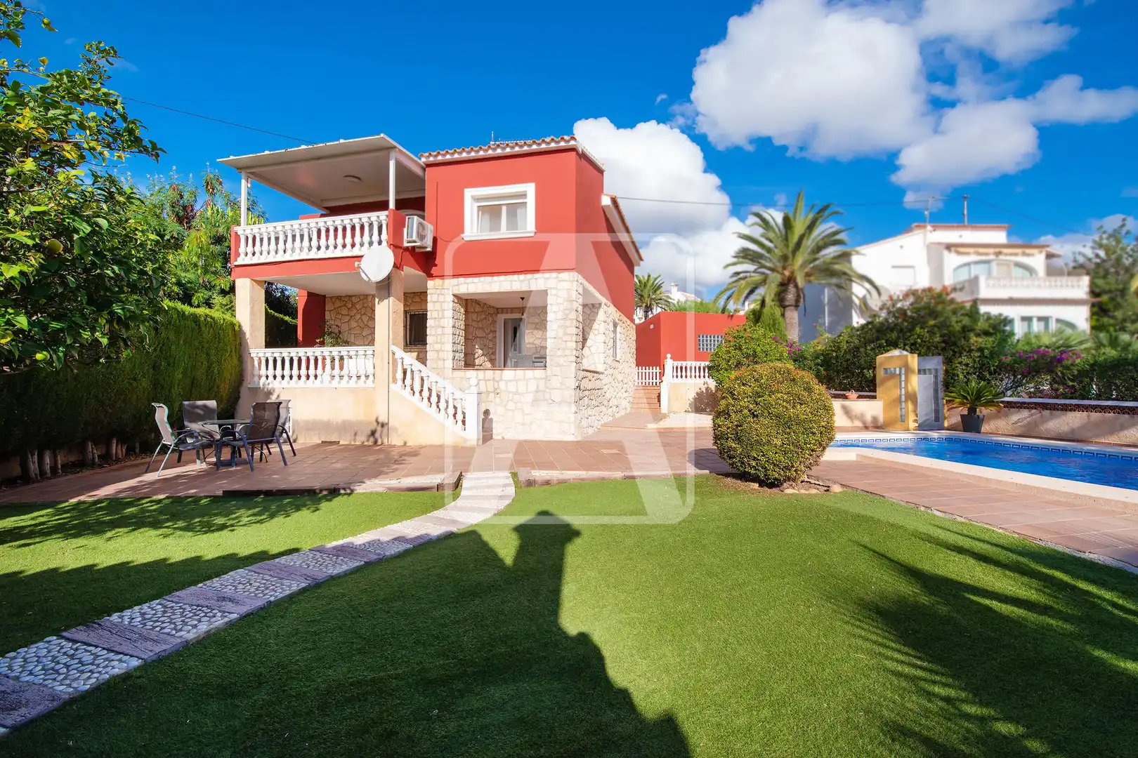 Vista exterior de Casa o xalet en venda en Calpe / Calp amb Aire condicionat, Calefacció i Jardí privat