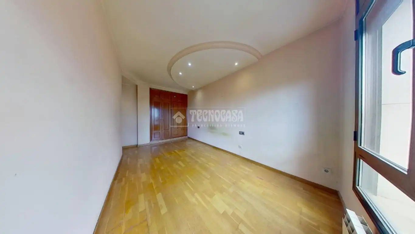 Dormitori de Pis en venda en Sabadell