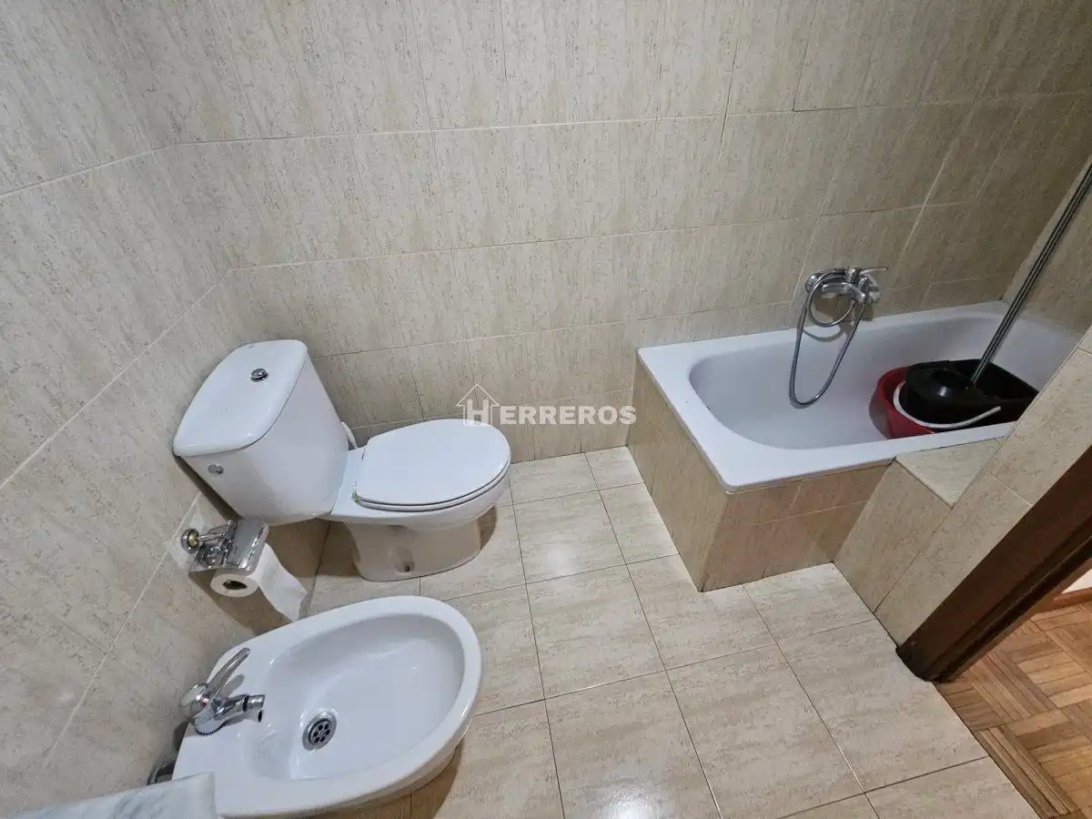 Bany de Apartament en venda en San Adrián 