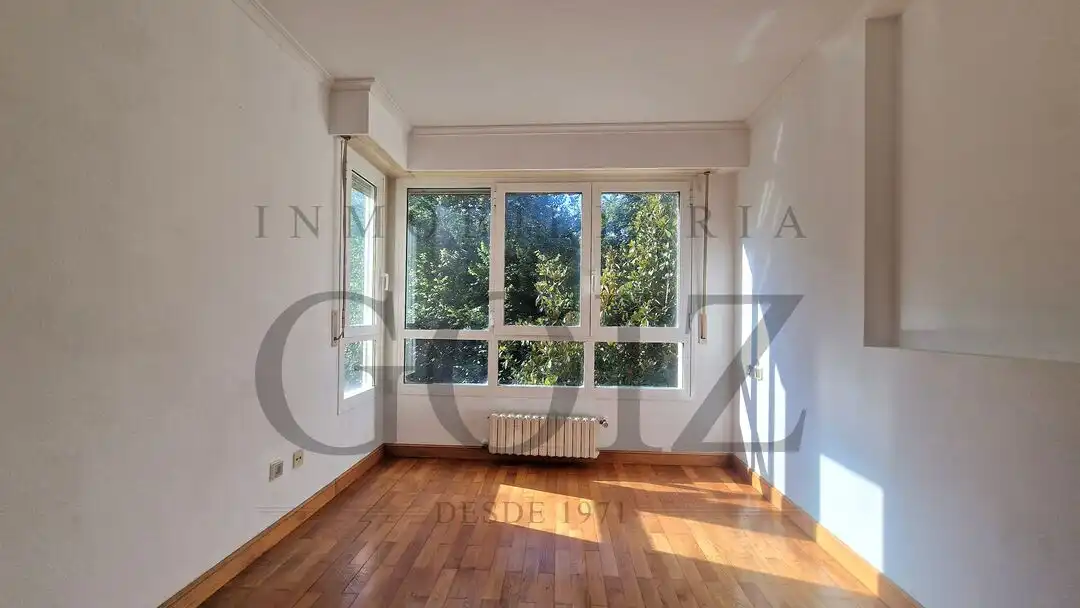 Jardín de Piso en venta en Donostia - San Sebastián  con Calefacción y Balcón