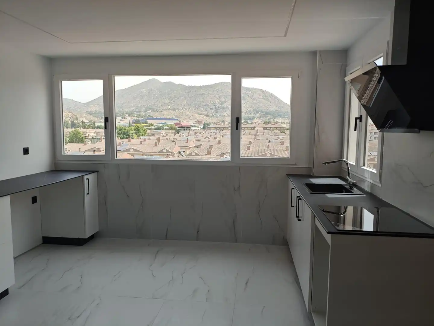 Kitchen of Flat for sale in Petrer  with Terrace and Balcony