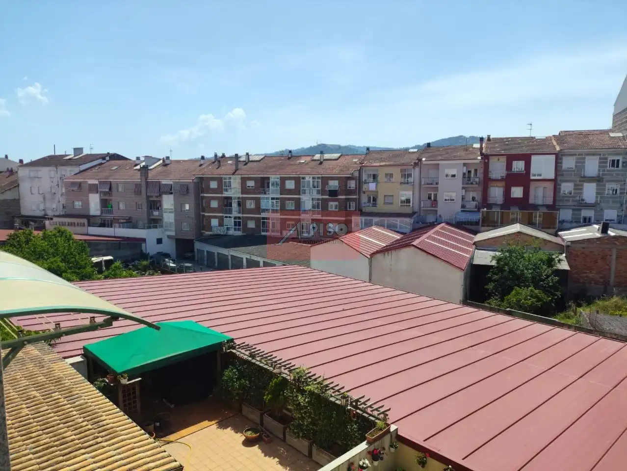 Terraza de Piso de alquiler en Ourense Capital  con Calefacción, Parquet y Amueblado
