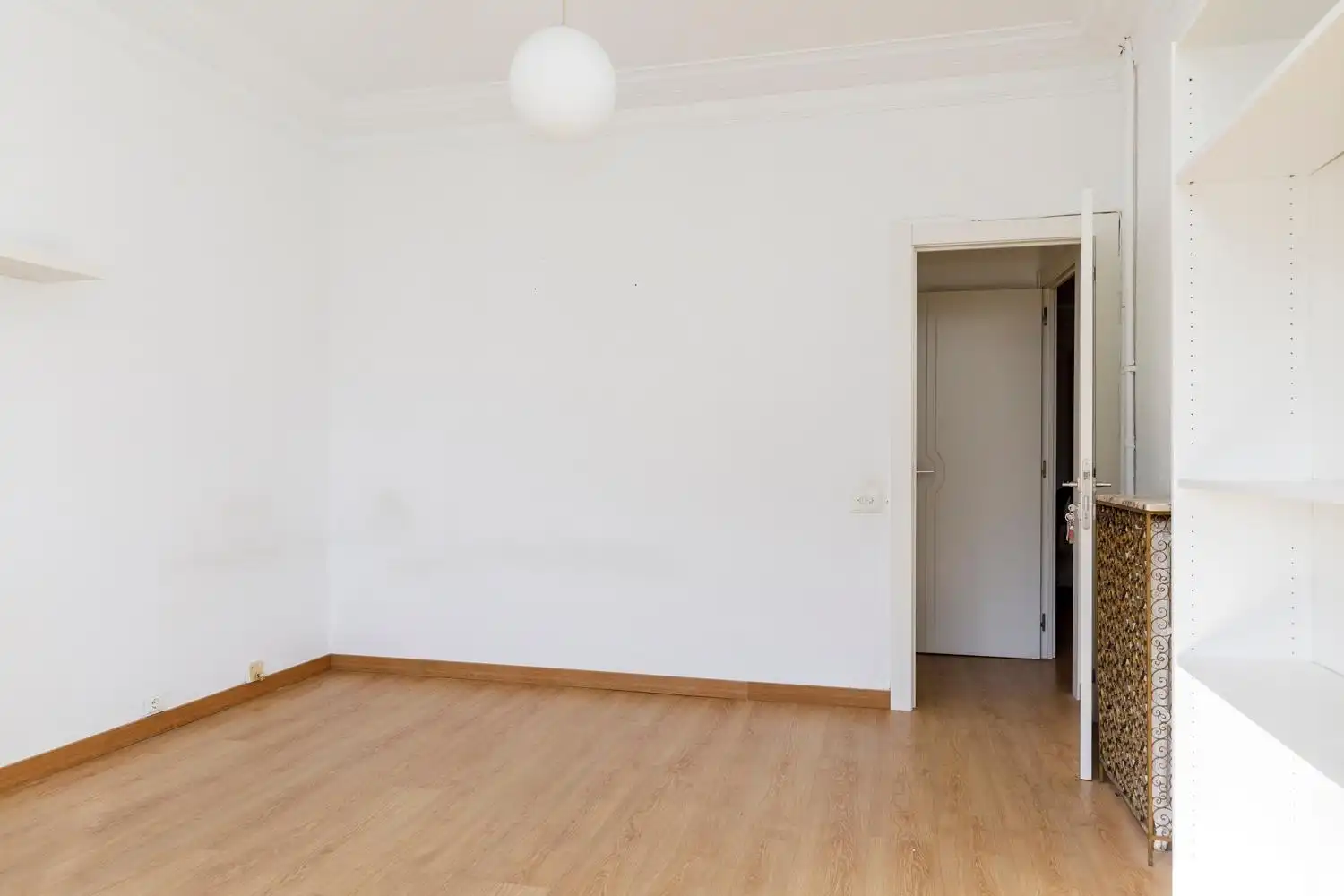 Habitación de Piso en venta en Zaragoza con Calefacción