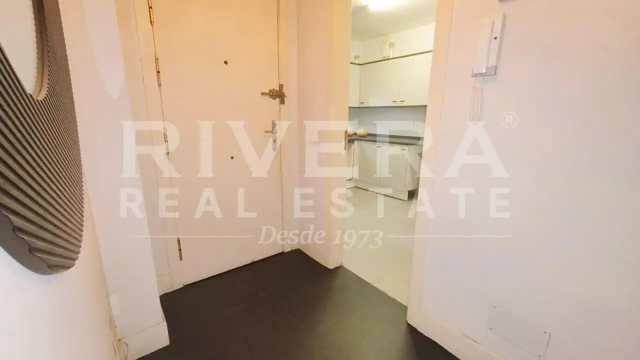 Flat for sale in Vigo   with Heating