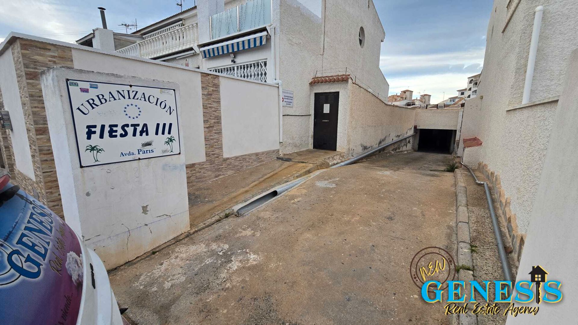 Vista exterior de Garatge en venda en Torrevieja