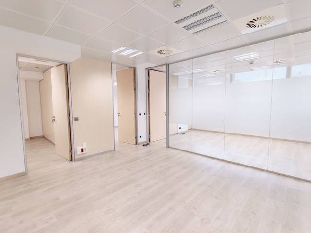 Oficina en Alquiler en JOSEP TARRADELLAS en La Nova Esquerra de l'Eixample