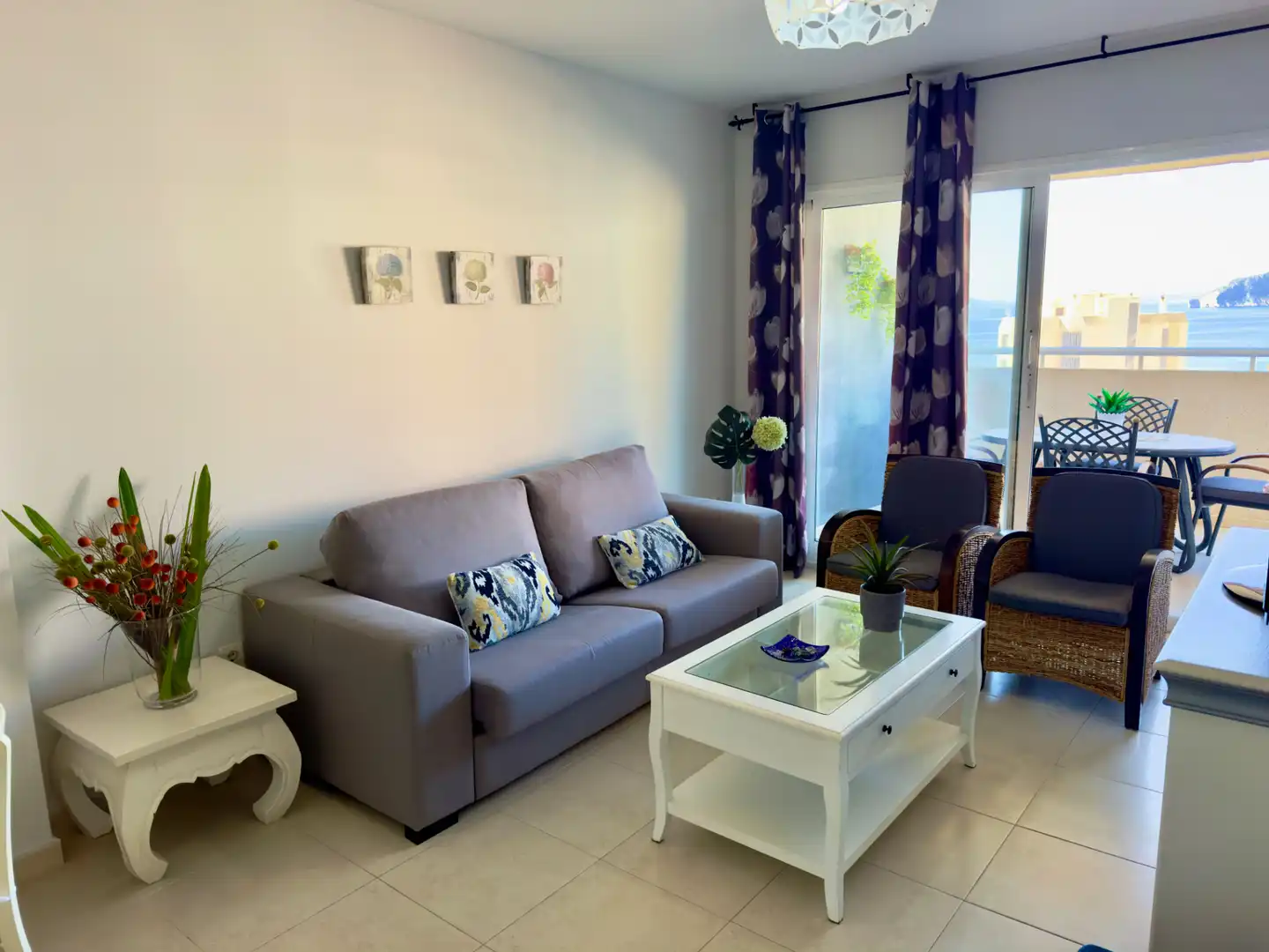 Sala d'estar de Apartament en venda en Calpe / Calp amb Aire condicionat, Calefacció i Terrassa
