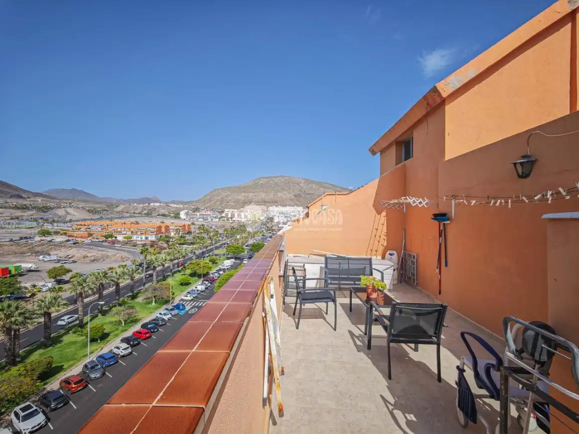 Vista exterior de Ático en venta en Arona