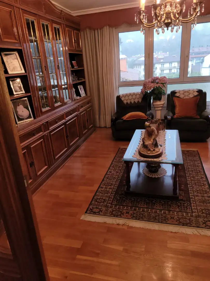 Sala de estar de Piso en venta en Ibarra con Calefacción, Trastero y Amueblado