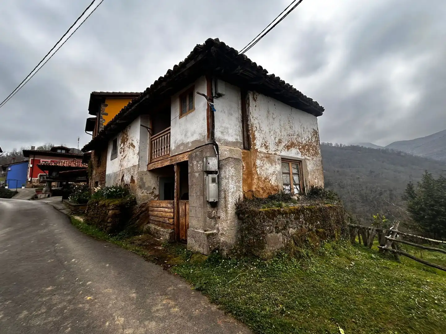 Casa con jardín en venta en Amieva, imagen 4