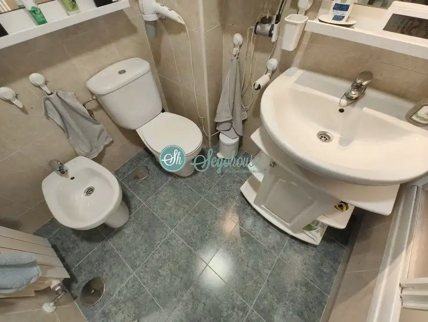 Baño de Piso en venta en Torrecaballeros con Calefacción, Terraza y Amueblado