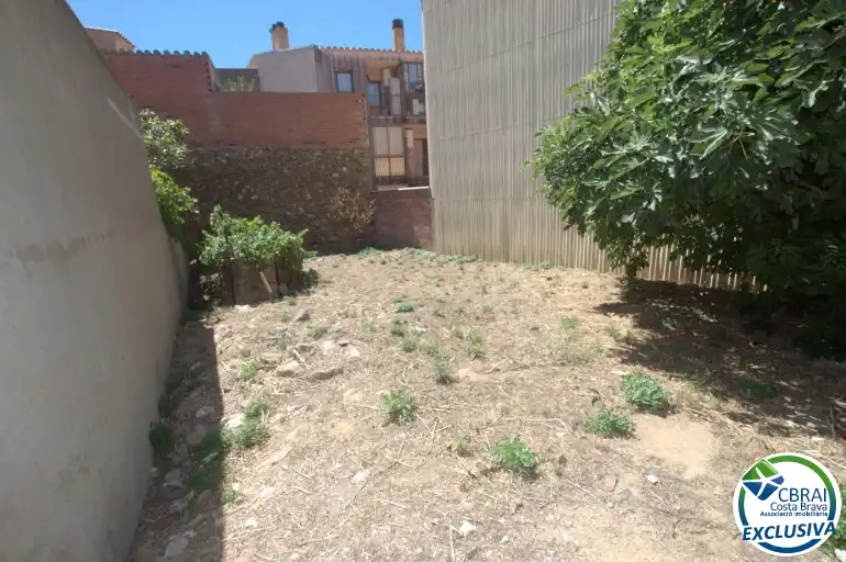Terreny residencial en venda a Palau-saverdera, imagen 2