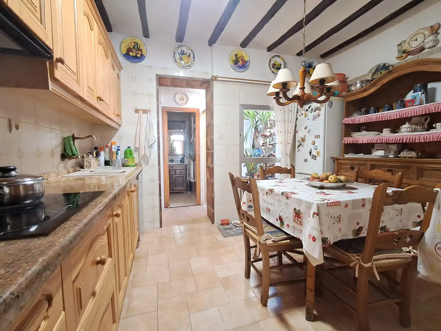 Cuina de Casa adosada en venda en La Nucia amb Forn, Rentadora i Microones