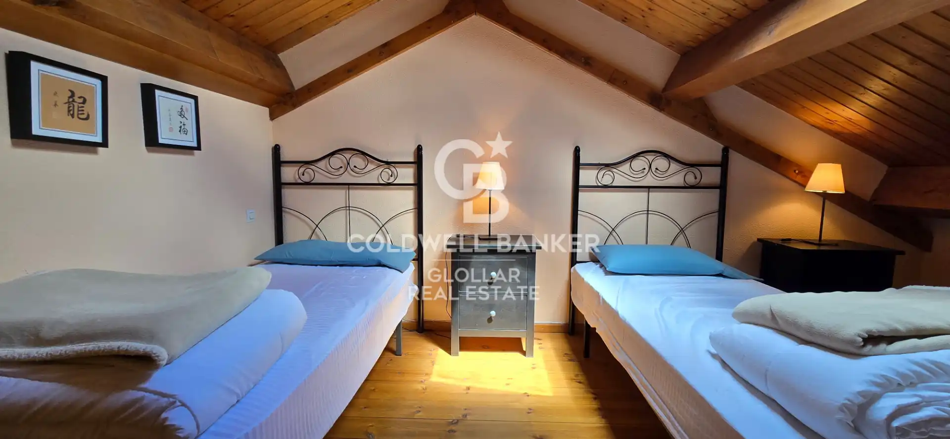 Detached homes for rent in Sainte - Léocadie  with Private garden, Parquet flooring and Terrace