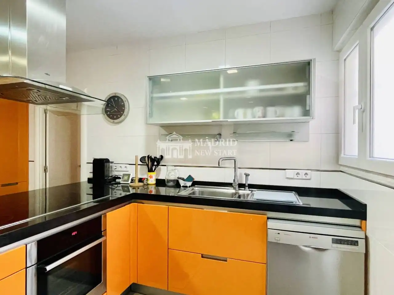 Küche von Wohnung zur Miete in Madrid mit Klimaanlage, Heizung und Parkett