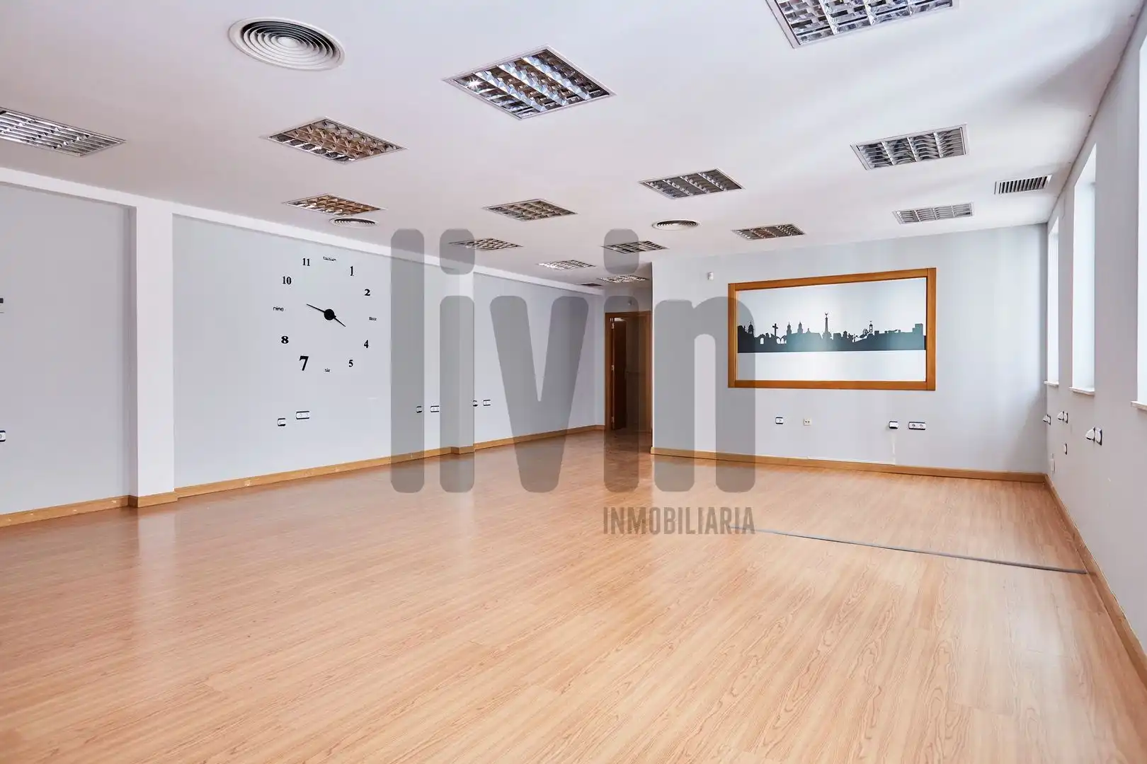 Oficina en venta en Jaén con Aire acondicionado y Calefacción