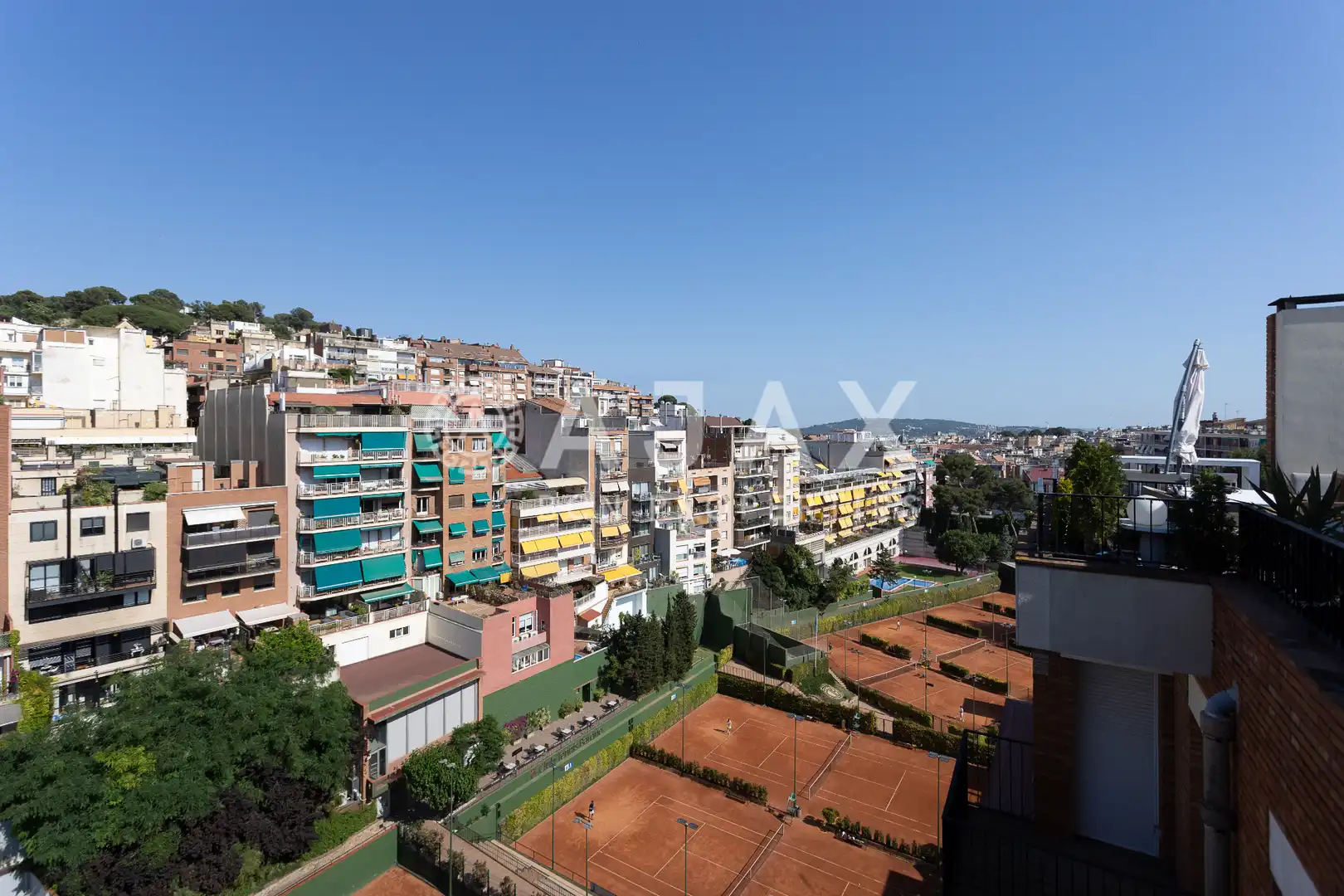 Vista exterior de Ático en venta en Barcelona con Aire acondicionado, Calefacción y Terraza