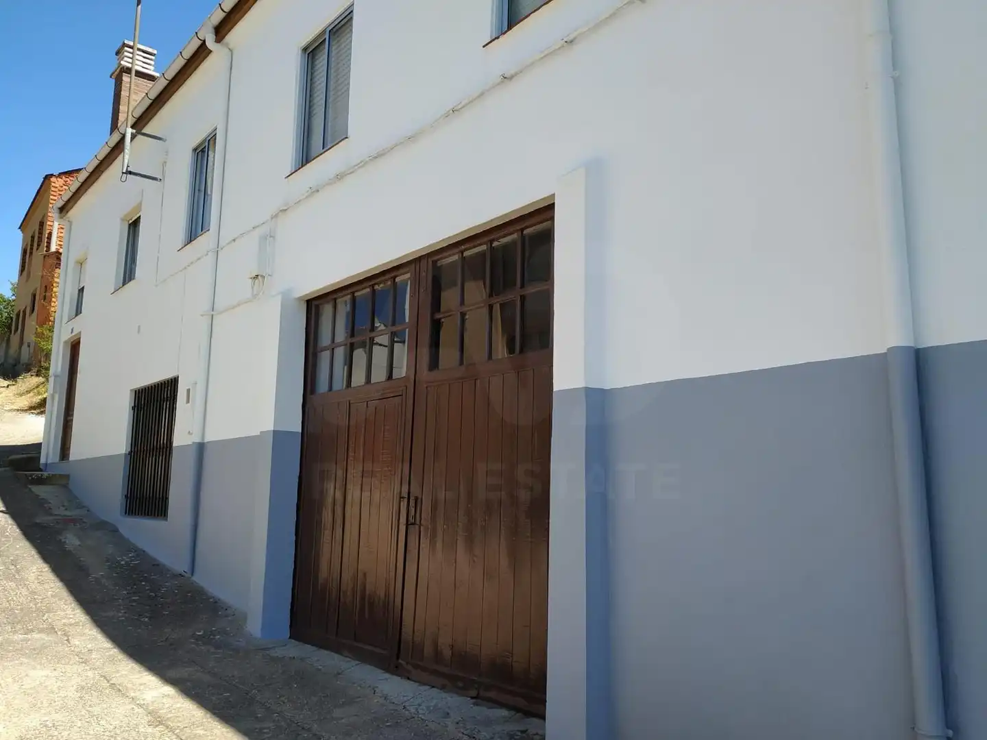 Vista exterior de Finca rústica en venda en Magaz de Cepeda amb Calefacció i Terrassa
