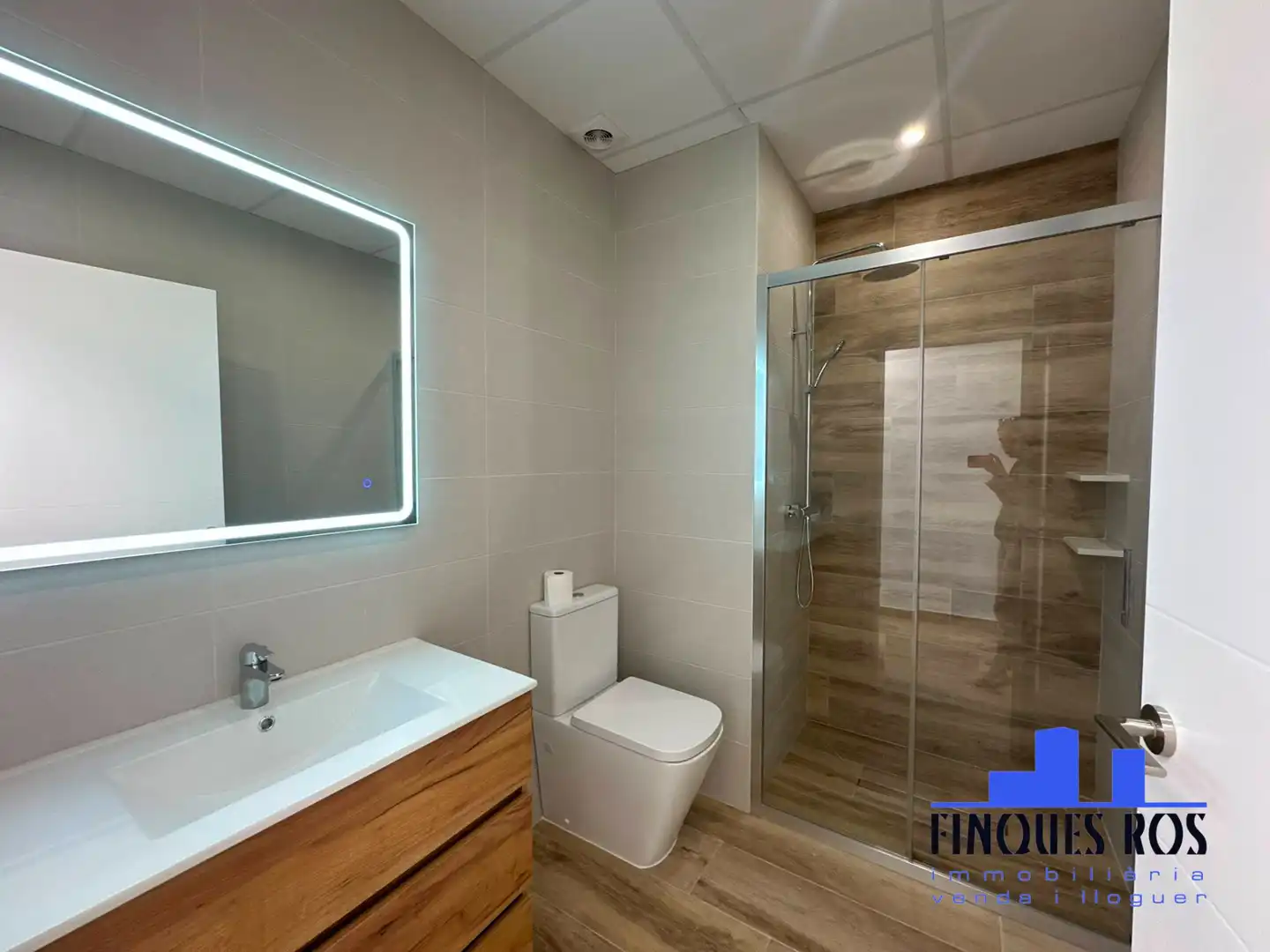 Baño de Piso en venta en Vinaròs con Aire acondicionado y Calefacción