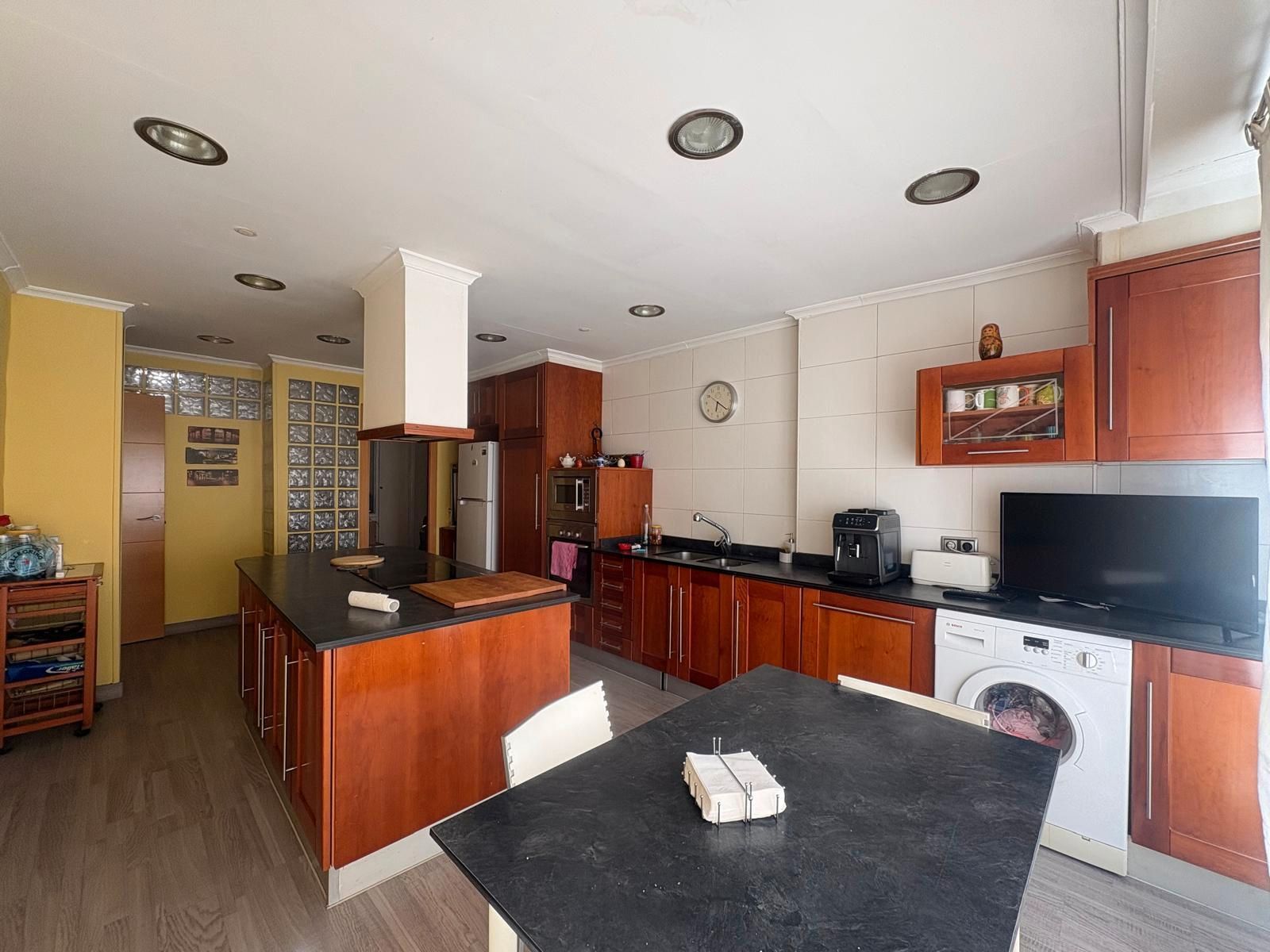 Kitchen of Flat for sale in Alcoy / Alcoi  with Heating, Storage room and Furnished