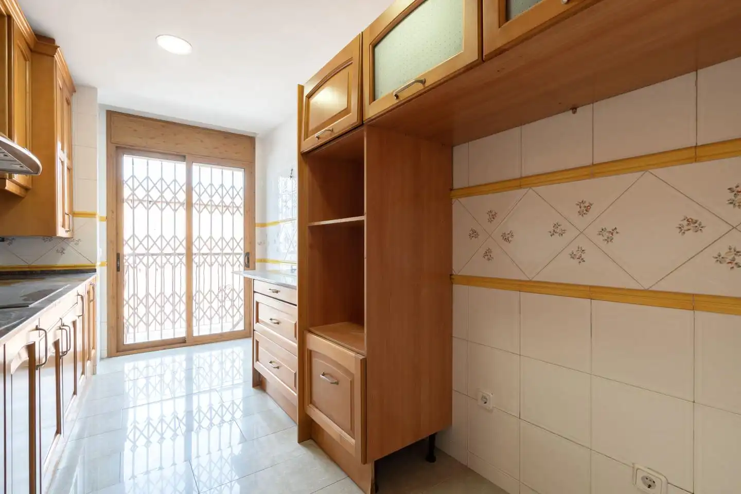 Küche von Maisonette zum Verkauf in Santa Coloma de Gramenet