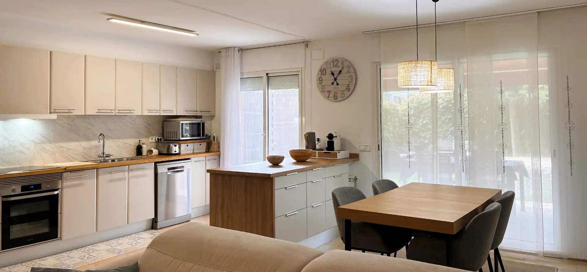 Cocina de Casa o chalet en venta en Celrà con Aire acondicionado, Calefacción y Jardín privado