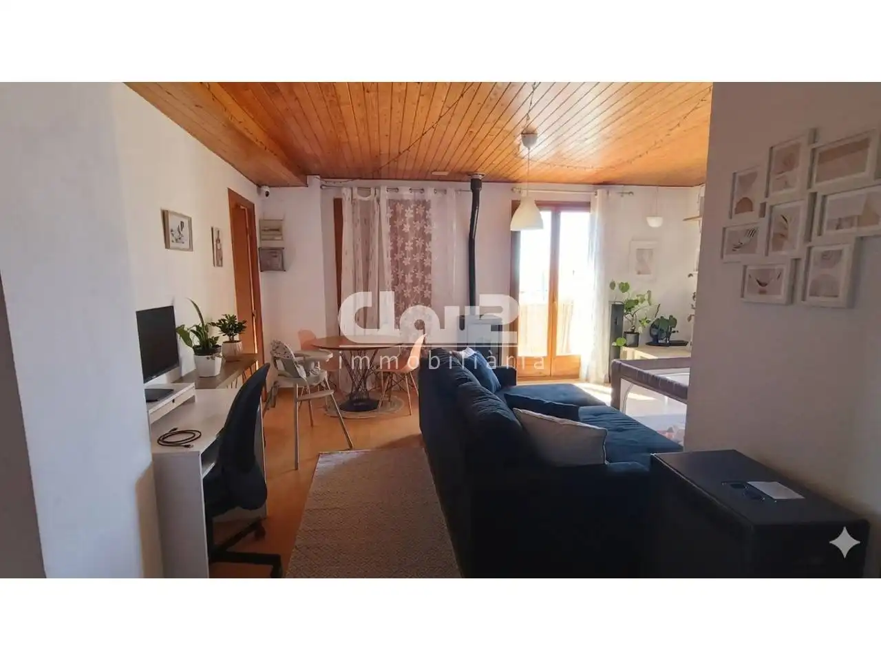 Sala de estar de Piso en venta en Berga con Calefacción, Parquet y Terraza