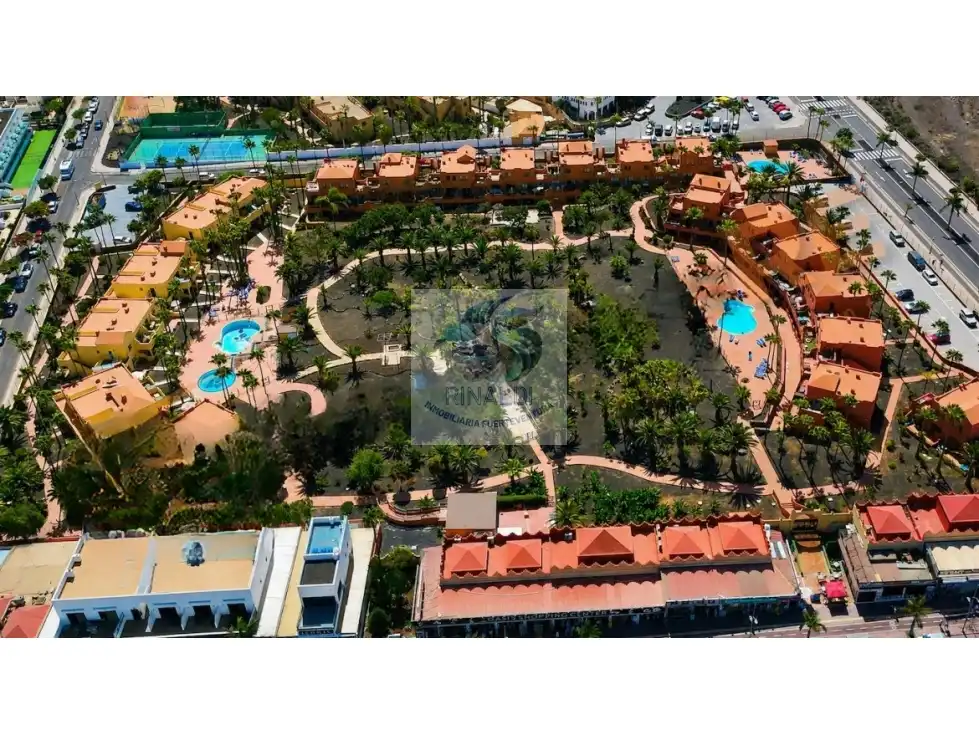 Vista exterior de Apartamento en venta en La Oliva con Terraza, Piscina y Amueblado