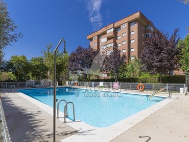Pis amb piscina en venda a Villa de Vallecas
