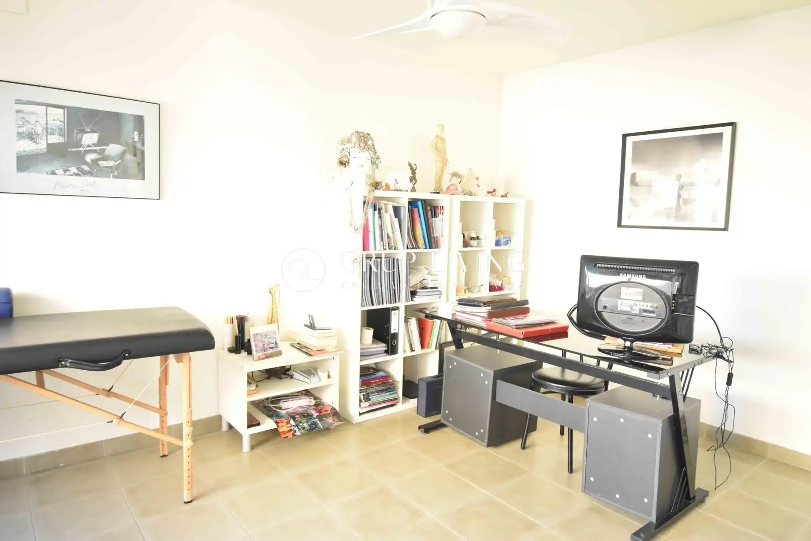 Sala d'estar de Casa o xalet en venda en Sitges amb Calefacció, Jardí privat i Parquet