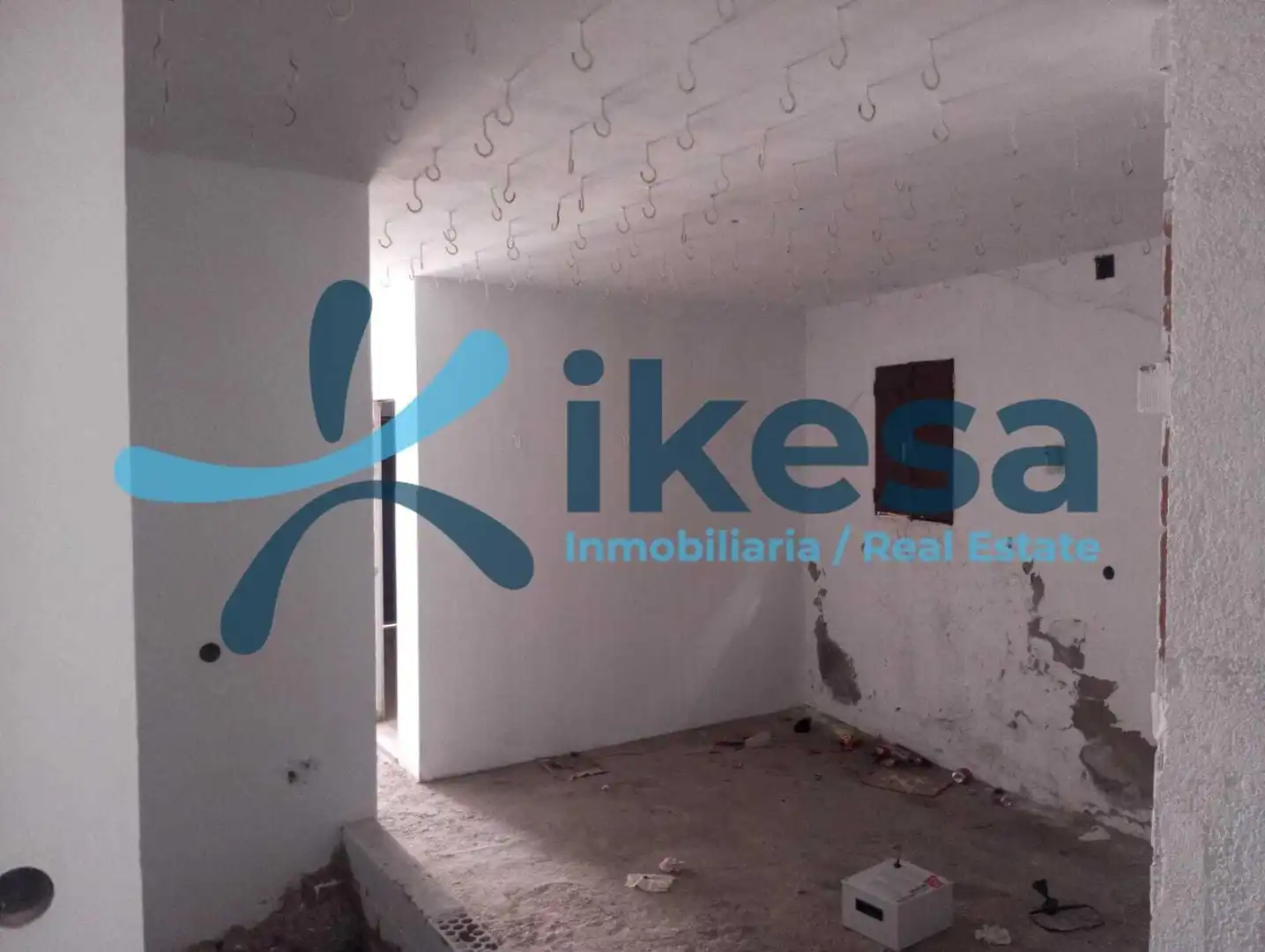 Casa adosada en venta en Calera de León