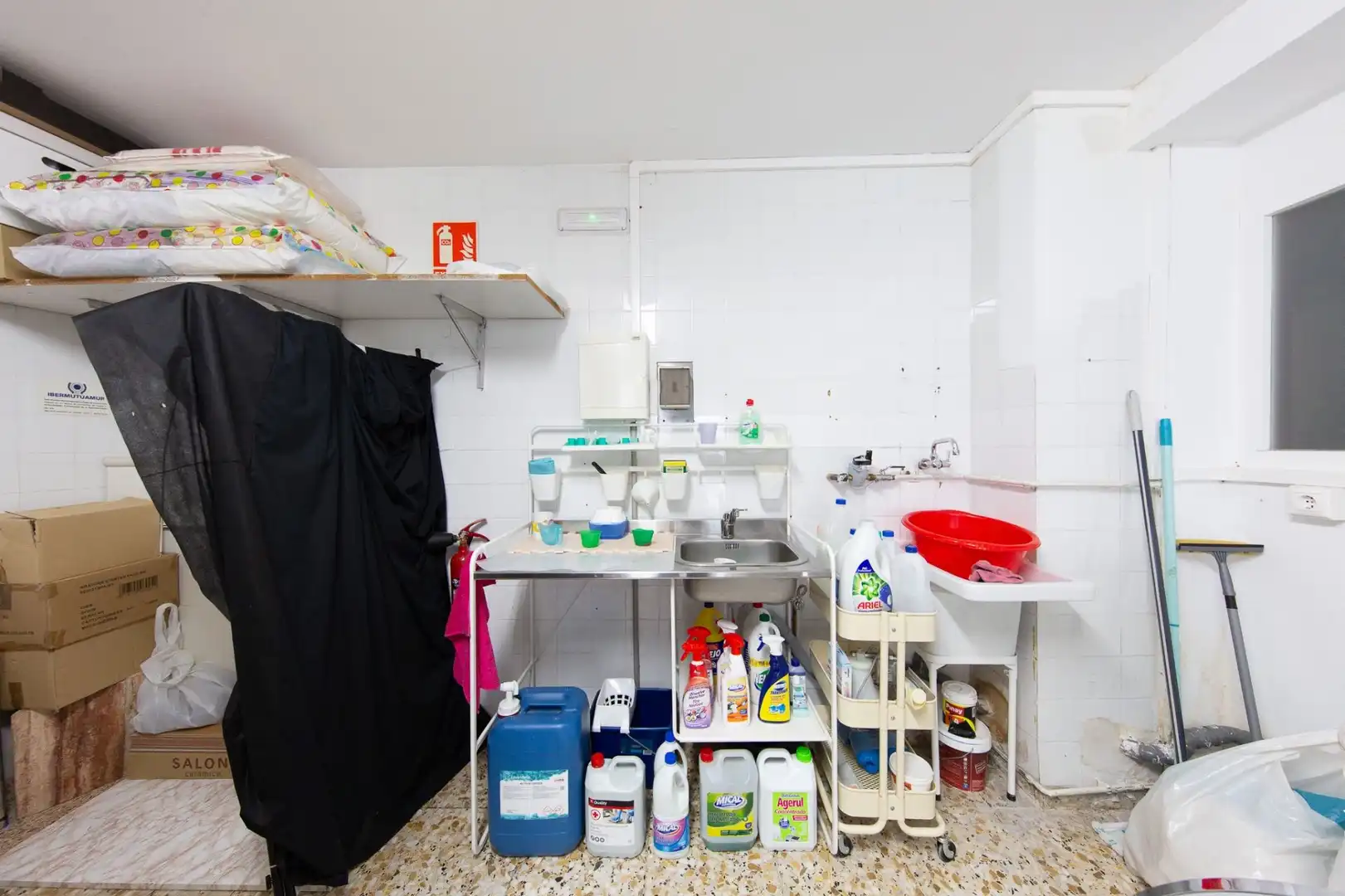 Cocina de Local en venta en Alicante / Alacant con Aire acondicionado y Amueblado