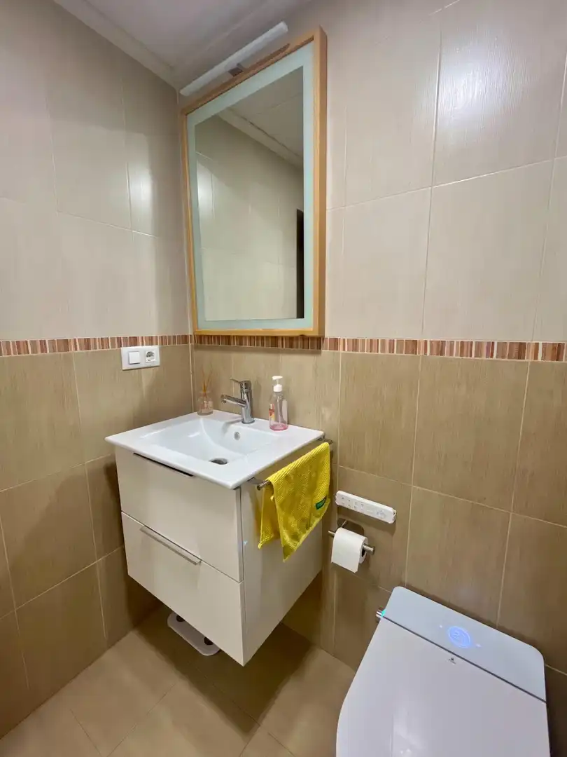 Bathroom of Flat for sale in Elche / Elx  with Air Conditioner, Heating and Furnished
