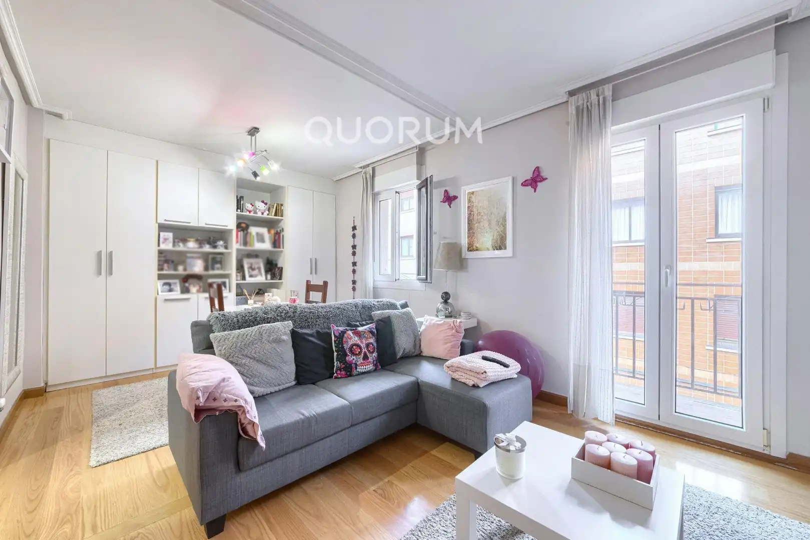 Sala de estar de Piso en venta en Basauri  con Calefacción y Balcón