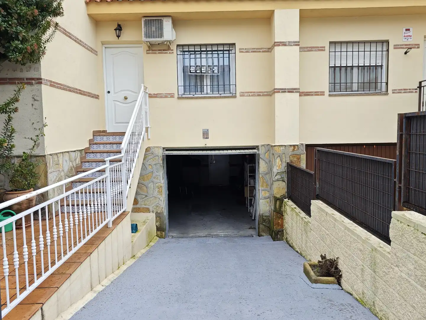 Adossat amb terrassa en venda a Cedillo del Condado, imagen 6