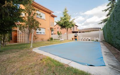 Piscina de Casa o xalet en venda en Galapagar amb Calefacció, Jardí privat i Terrassa