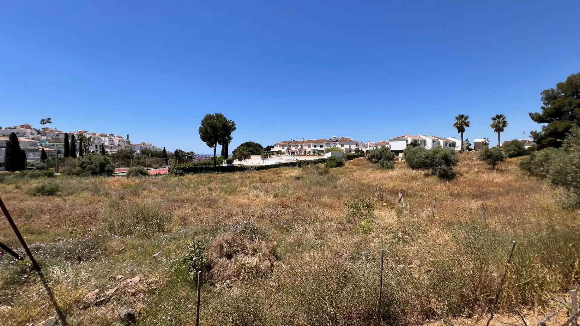 Industrial land for sale in Torrox Park